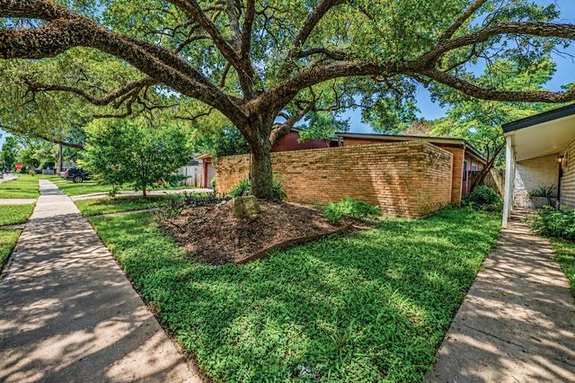 6226 Birdwood Road, Houston, TX 77074