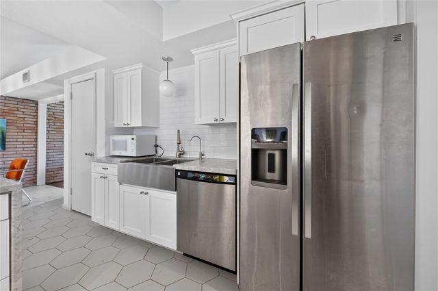 6226 Birdwood Road, Houston, TX 77074