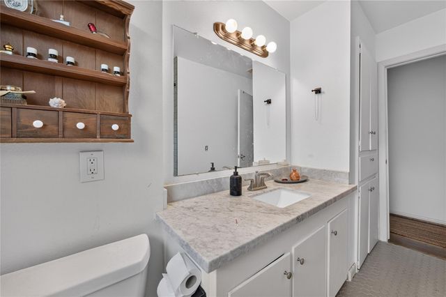 6226 Birdwood Road, Houston, TX 77074