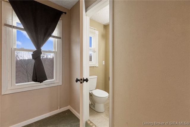 6828 Farnsley Knob Road, Elizabeth, IN 47117