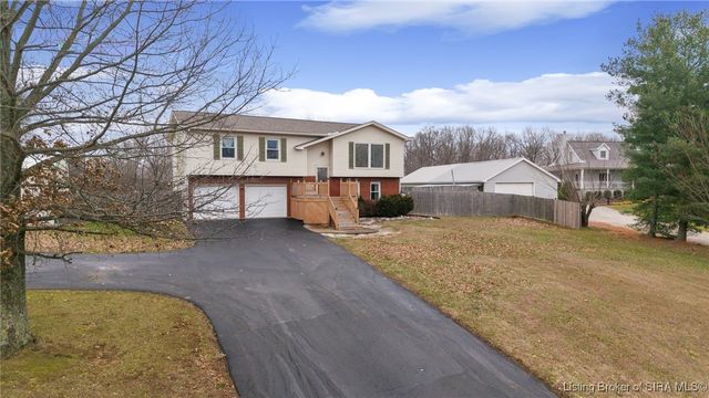 6828 Farnsley Knob Road, Elizabeth, IN 47117