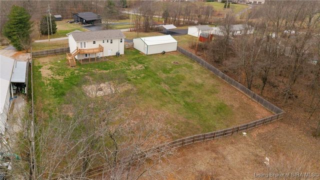 6828 Farnsley Knob Road, Elizabeth, IN 47117