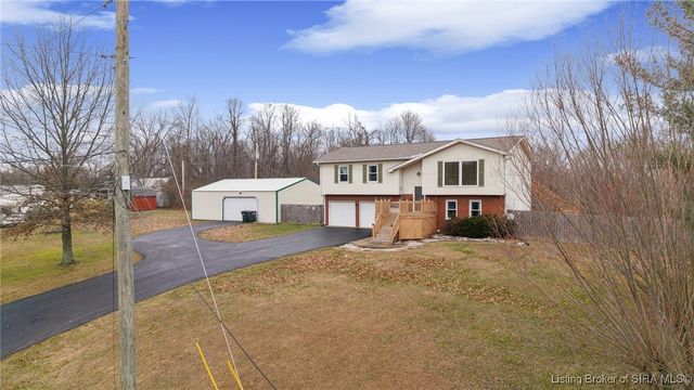6828 Farnsley Knob Road, Elizabeth, IN 47117