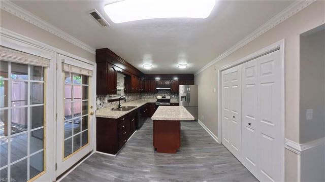 63 Colonial WAY, Chesapeake, VA 23325