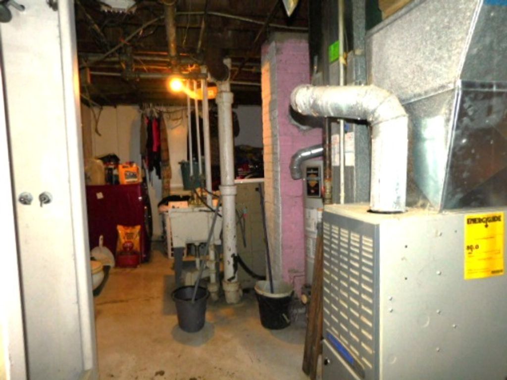 Image 19 of property listing at 1228 Sherman Avenue, Rockford, IL 61101