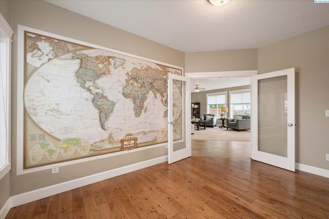 8505 W 9th Ave, Kennewick, WA 99336