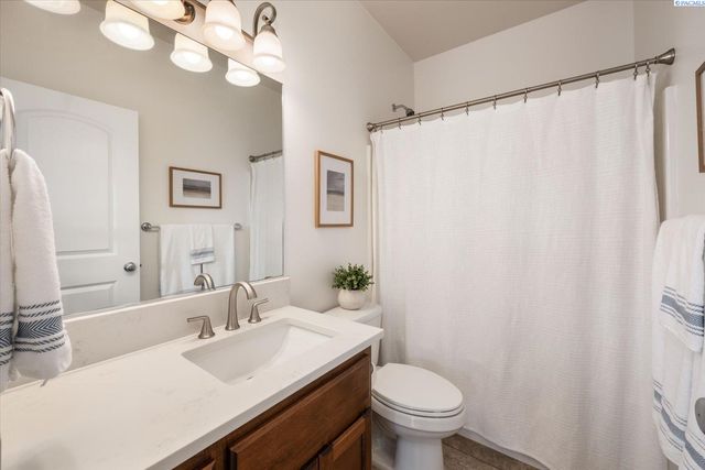 8505 W 9th Ave, Kennewick, WA 99336