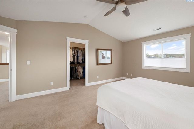 8505 W 9th Ave, Kennewick, WA 99336