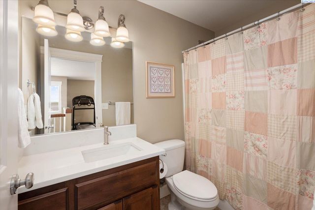 8505 W 9th Ave, Kennewick, WA 99336