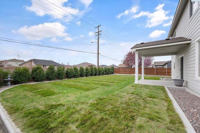 8505 W 9th Ave, Kennewick, WA 99336