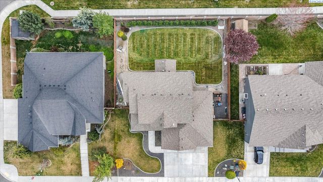 8505 W 9th Ave, Kennewick, WA 99336