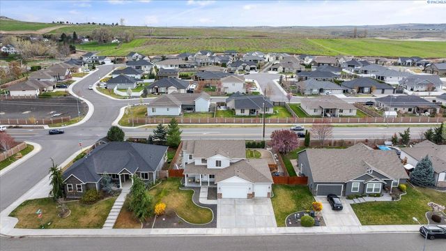 8505 W 9th Ave, Kennewick, WA 99336