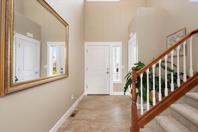 8505 W 9th Ave, Kennewick, WA 99336