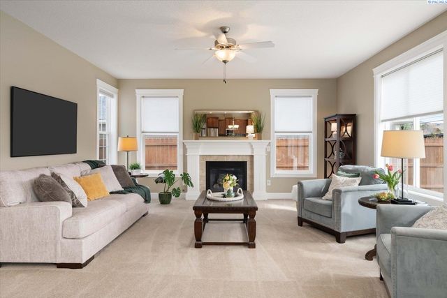 8505 W 9th Ave, Kennewick, WA 99336