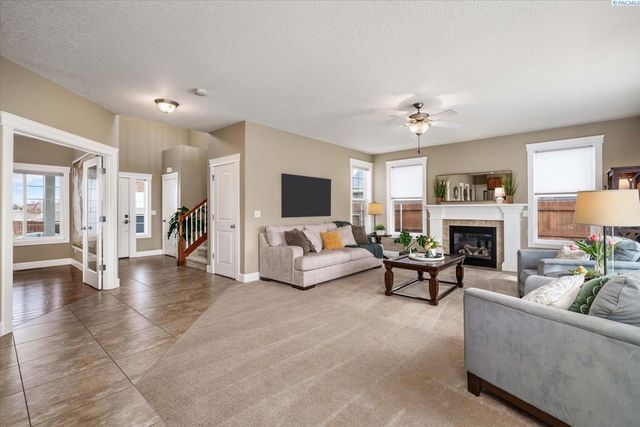 8505 W 9th Ave, Kennewick, WA 99336