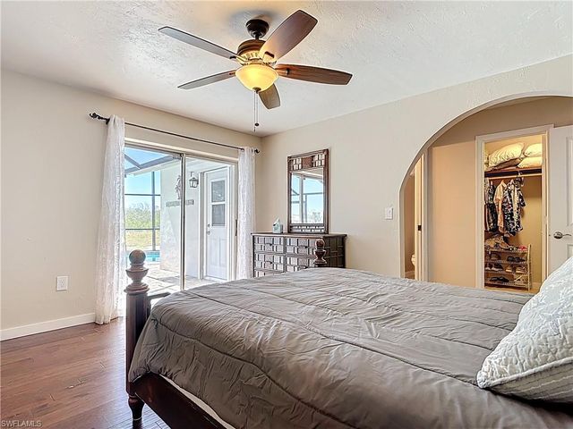 11481 Rebecca CIR, Fort Myers Beach, FL 33931