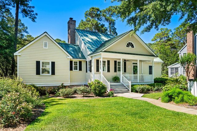 4406 Hitching Post Ln., Murrells Inlet, SC 29576