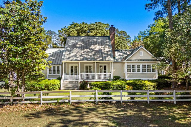 4406 Hitching Post Ln., Murrells Inlet, SC 29576