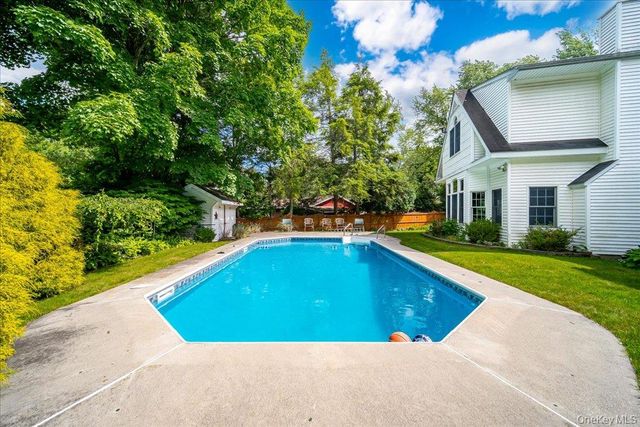1 Cindy Lane, Highland Mills, NY 10930