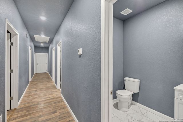 3715 Commercial, San Antonio, TX 78221