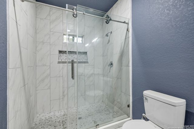 3715 Commercial, San Antonio, TX 78221