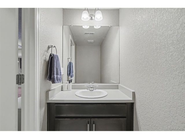 472 Sage Grouse Cir, Castle Rock, CO 80109