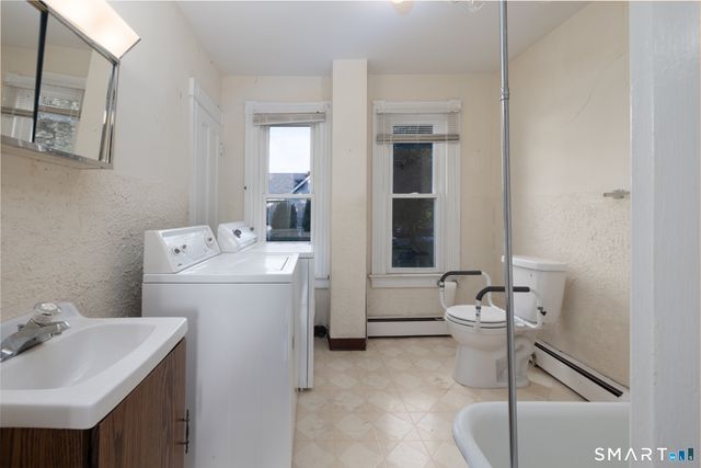 202 Main Street, Watertown, CT 06779