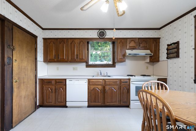 202 Main Street, Watertown, CT 06779