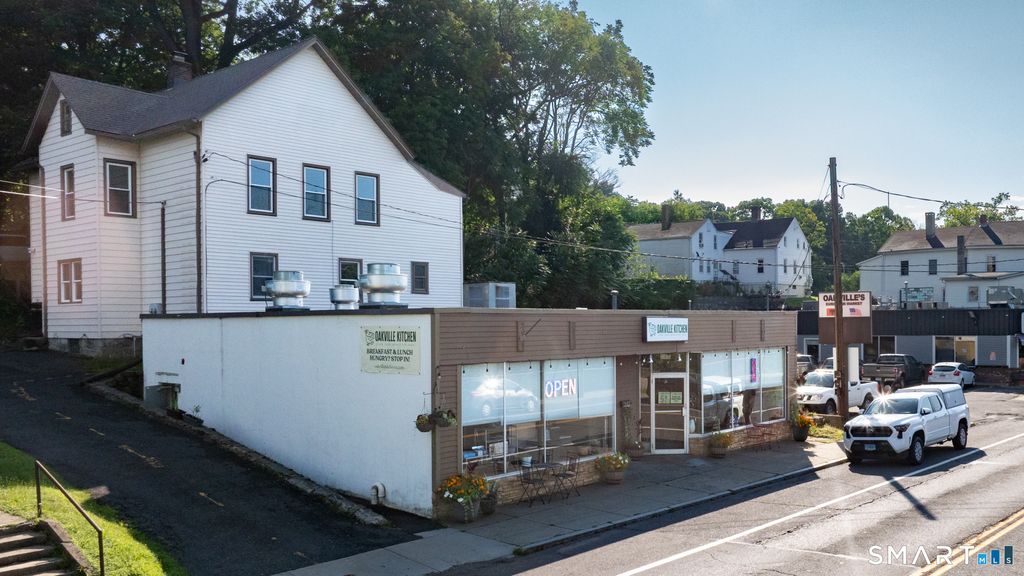 202 Main Street, Watertown, CT 06779