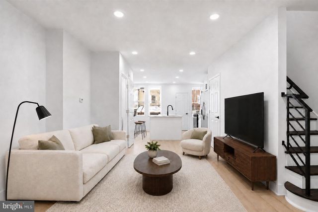 6621 N UBER ST, Philadelphia, PA 19138