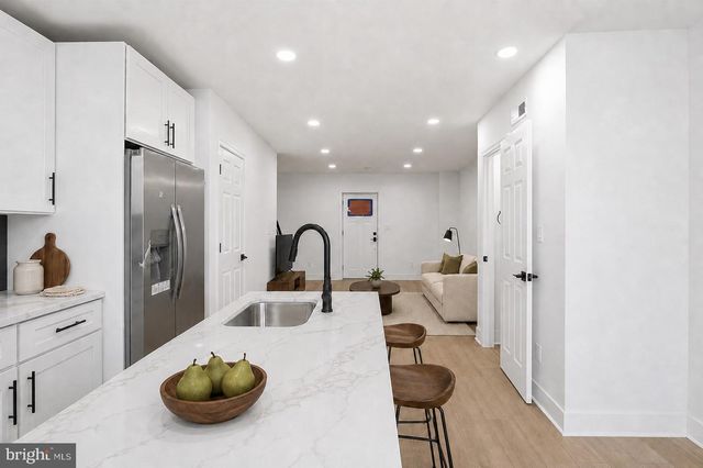 6621 N UBER ST, Philadelphia, PA 19138