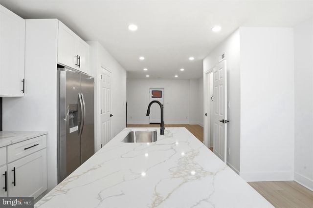 6621 N UBER ST, Philadelphia, PA 19138
