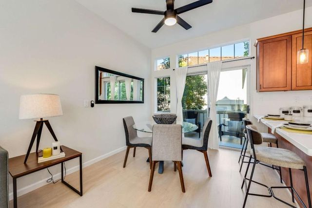 979 Pinto Palm Terrace 45, Sunnyvale, CA 94087