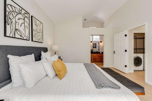 979 Pinto Palm Terrace 45, Sunnyvale, CA 94087