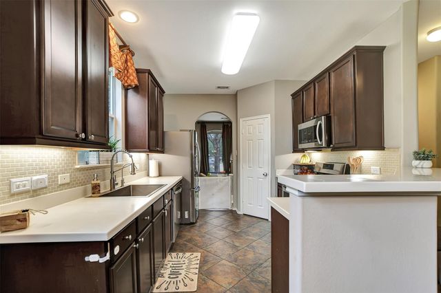 16702 Savannah Park Drive, Cypress, TX 77429