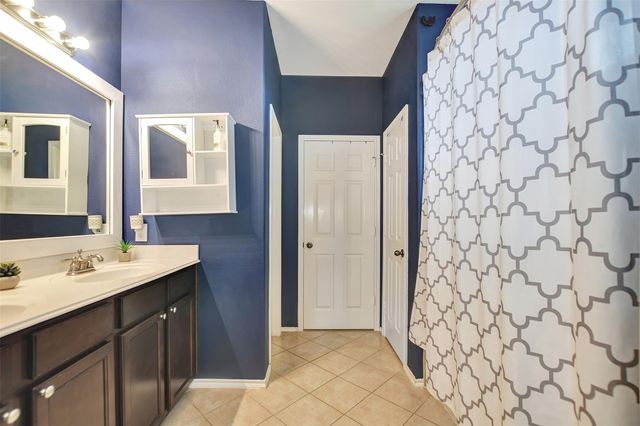 16702 Savannah Park Drive, Cypress, TX 77429