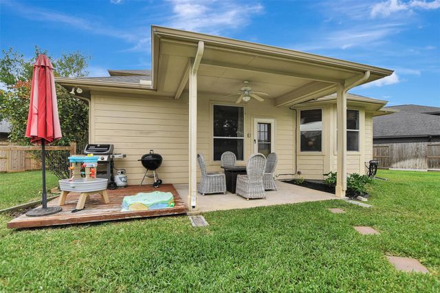 16702 Savannah Park Drive, Cypress, TX 77429