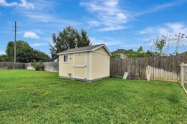 16702 Savannah Park Drive, Cypress, TX 77429