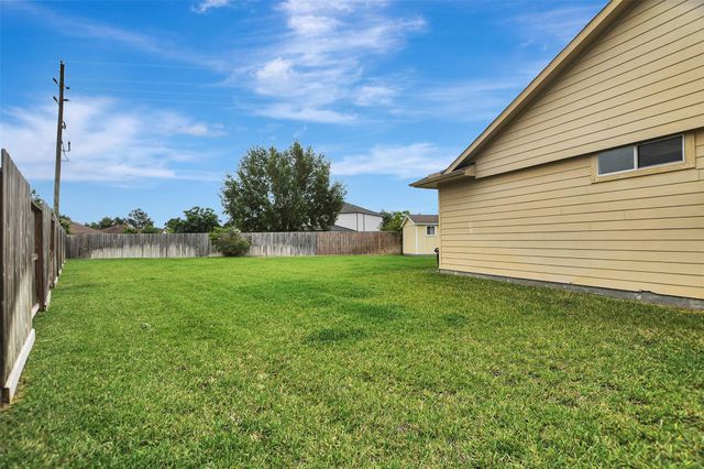 16702 Savannah Park Drive, Cypress, TX 77429