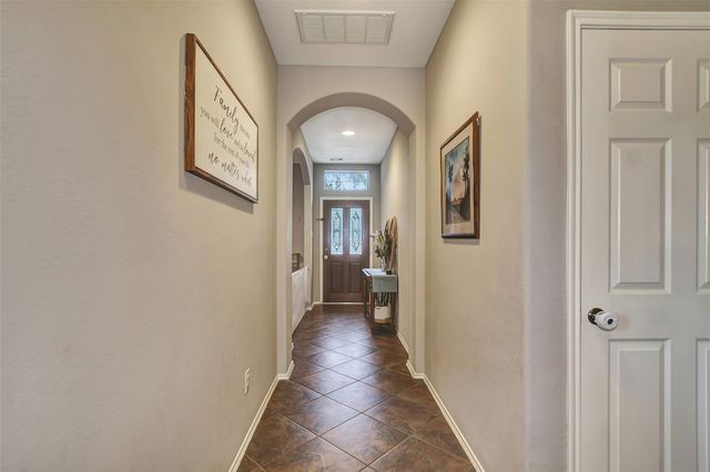 16702 Savannah Park Drive, Cypress, TX 77429