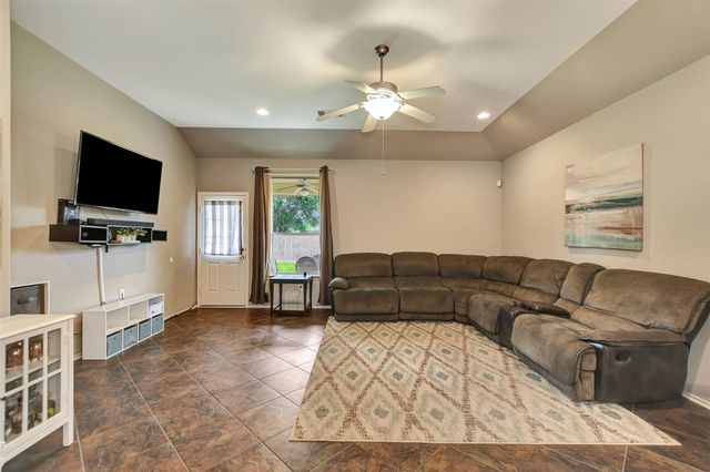 16702 Savannah Park Drive, Cypress, TX 77429