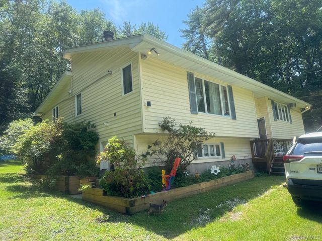 60 Highland Lake Road, Eldred, NY 12732