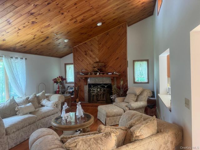 60 Highland Lake Road, Eldred, NY 12732