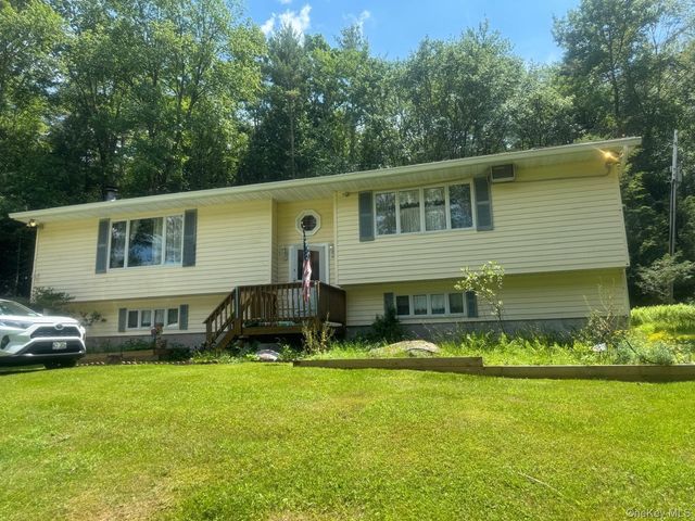 60 Highland Lake Road, Eldred, NY 12732
