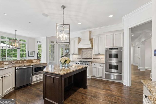 1024 Somerset Drive NW, Atlanta, GA 30327