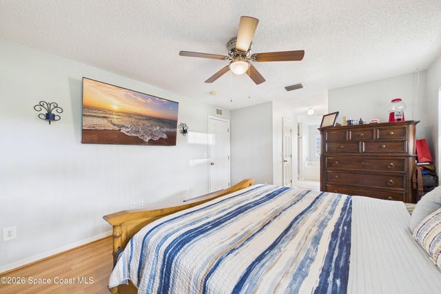 476 Ocala Street SW, Palm Bay, FL 32908