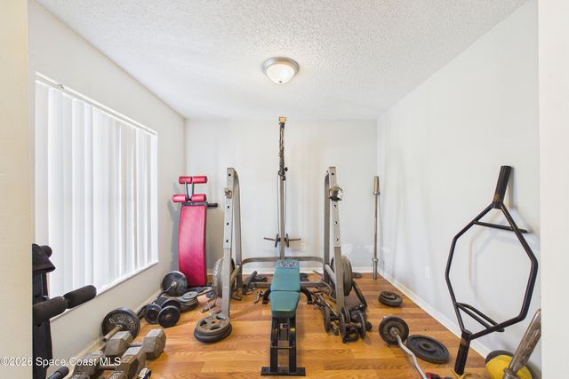 476 Ocala Street SW, Palm Bay, FL 32908