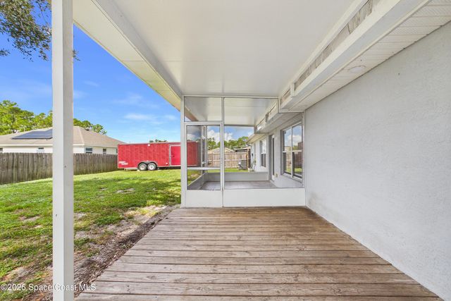 476 Ocala Street SW, Palm Bay, FL 32908