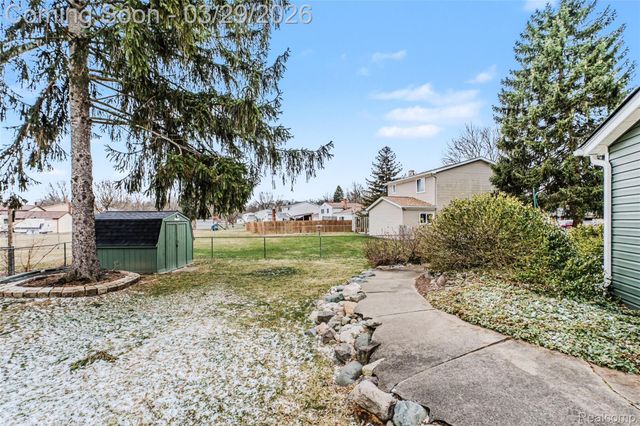 2686 Campbellgate Drive, Waterford Charter Township, MI 48329