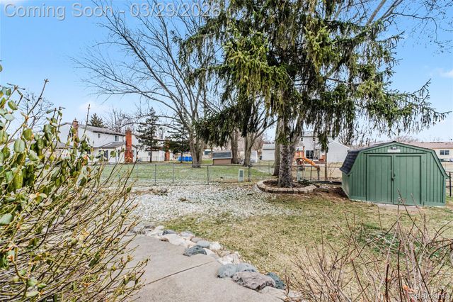 2686 Campbellgate Drive, Waterford Charter Township, MI 48329